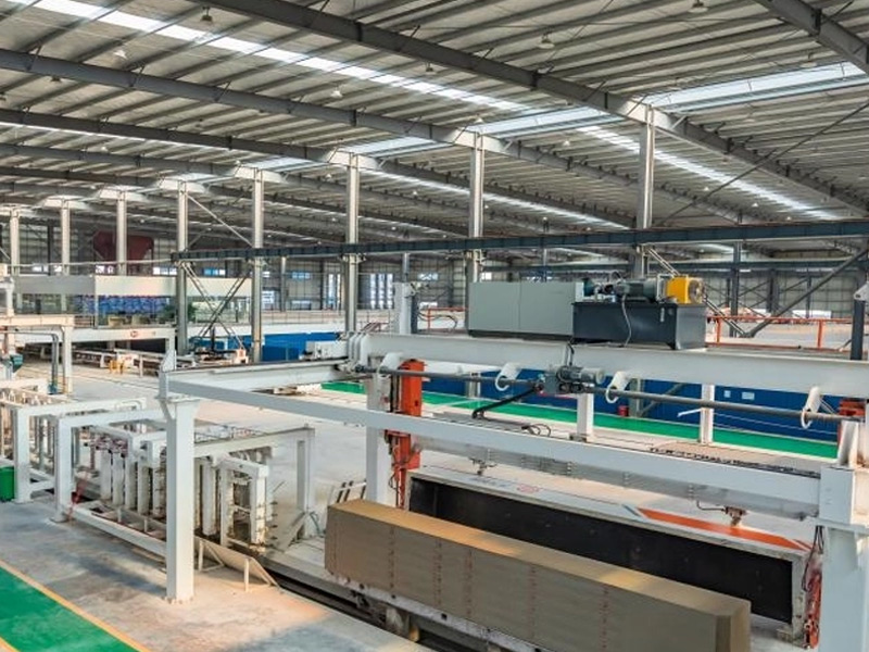 China Taizhou AAC Bloque liviano automático y línea de producción de paneles