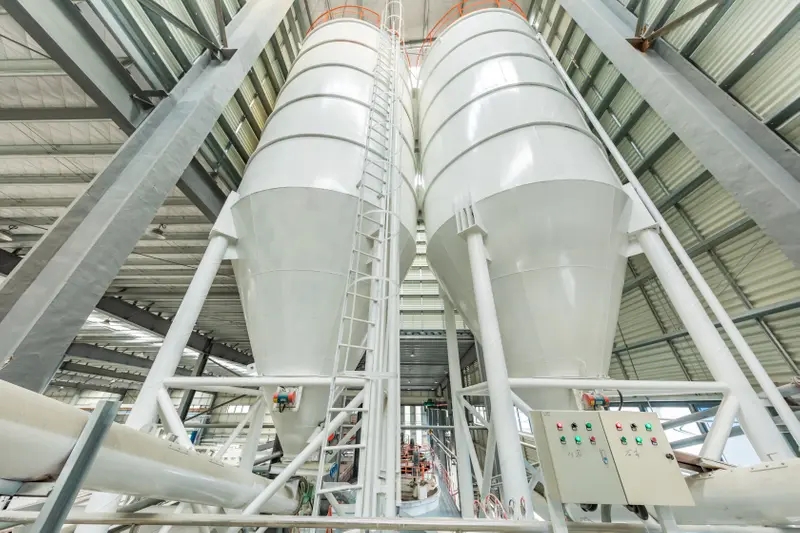 Silos de material de polvo